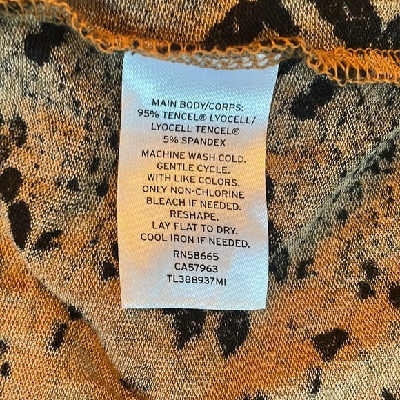 Leith Python Print Mock Turtle M - Picture 7 of 7